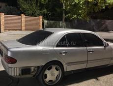 Mercedes-Benz E-Класс
