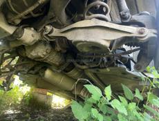 есть запчасти на фугу 