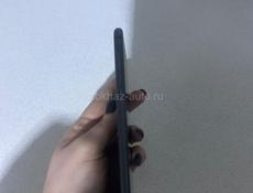 Срочно продам Айфон 8+