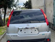 Ниссан x-trail 2011 год 
