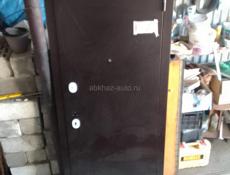 Продаю дверь