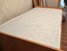 Кровати с матрасами 