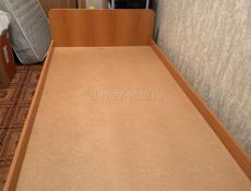 Кровати с матрасами 