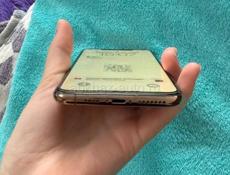 Продаю IPhone 11 Pro Max 