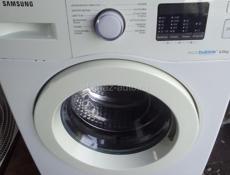 Продаёться стиральная машинка самсунг,6кг в хорошем состояние 