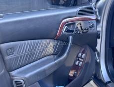 Mercedes-Benz S-Класс