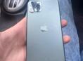 Продам айфон 