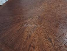 Продаётся деревянный стол