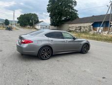 Infiniti M35
