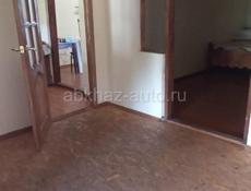 Продажа -700 м от моря жилой дом с участком 30 соток, район Аэропорта, в Абхазии