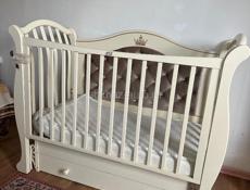 Детская кроватка 