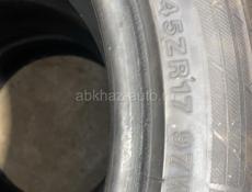 Шины 235/45/17