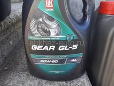 Моторное и трансмиссионное масло..Лукойл