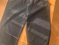 Продаются джинсы 