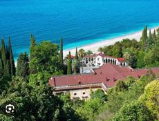 СДАЕТСЯ ДОМ В ГОРОДЕ ГАГРА 