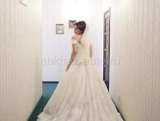 Продаётся платье 