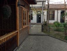 Требуется уборщица 