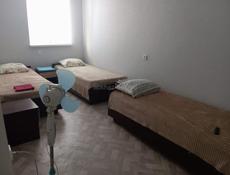 Сдается маленький домик, отдельный вход и дворик, 2 комнаты, ванная и кухня, все условия для проживания, сдается  по май, включительно, цена договорная