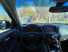 Infiniti QX56