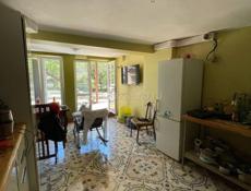 Продаётся дом с участком в городе Гудаута, ул. Отырба