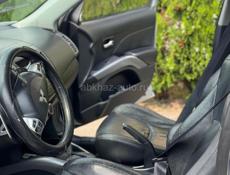 Mitsubishi Outlander XL