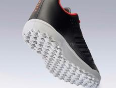 Бутсы футбольные французский бренд 35:36:30:31 раз.