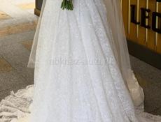 Продаю свадебное платье ! Для более подробной информации звоните по номеру +79409324809