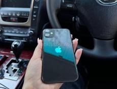 Продается 11 айфон 128 г