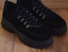 Кроссовки 40 размер