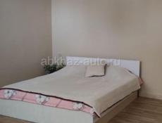 Сдам 1-комнатную квартиру в центре 20т с коммунальными 