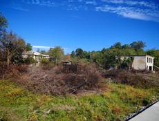 УЧАСТОК ГУЛЬРИПШ С ВЕТХИМ СТРОЕНИЕМ