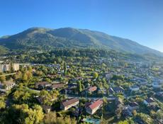 2 КОМНАТНАЯ КВАРТИРА ГАГРА РЯДОМ С МОРЕМ 