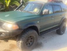 Mitsubishi Pajero Sport