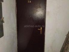 Продаётся двухкомнатная квартира новый район 7 этаж кераз 16