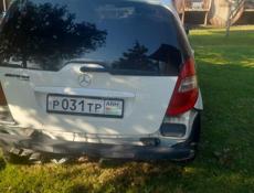 Mercedes-Benz 100-Series