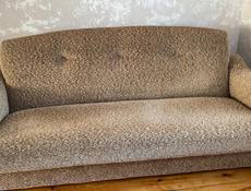 Два кресла и один диван