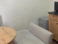 Продаются диваничики 3 шт . Светло-серого цвета . Российской мебельной фабрики . Ножки деревянные . Каркас деревянный. 10 тыс шт