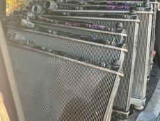 Тойота краун радиаторы, вентилятор, капот , фары и тд 