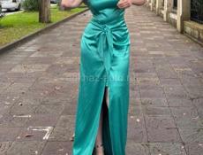 Продаётся платье