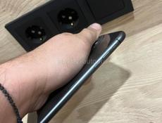 Продается айфон 11 на 128 г 