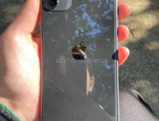 Продам два телефона айфон 11