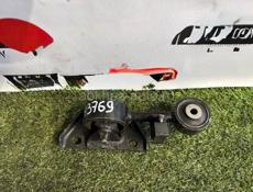 Подушки двигатеял