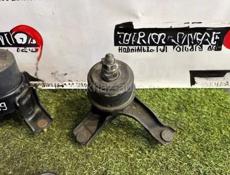 Подушки двигатеял