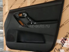 Обшивка двери COROLLA (2009)
