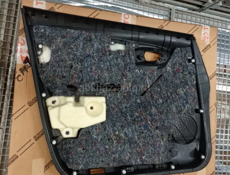 Обшивка двери COROLLA (2009)