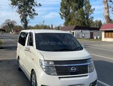 Nissan Elgrand
