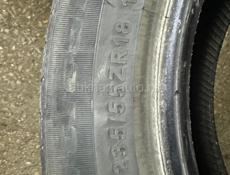 R18 235/55
