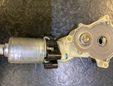 Мотор регулировки сиденья ALPHАRD (2008), АVЕNSIS (2003), САMRY (2006), CORONА