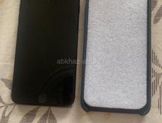 Айфон 7 плюс в отличном состоянии в своей коробке 