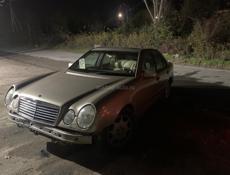 Mercedes-Benz E-Класс